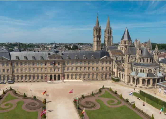 F2 Au Calme 350m Gare/10min Centre Caen